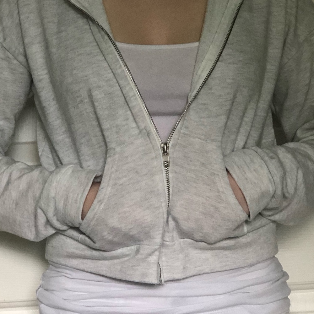 Women’s Forever 21 Cropped zip up jacket. Medium. Like New.